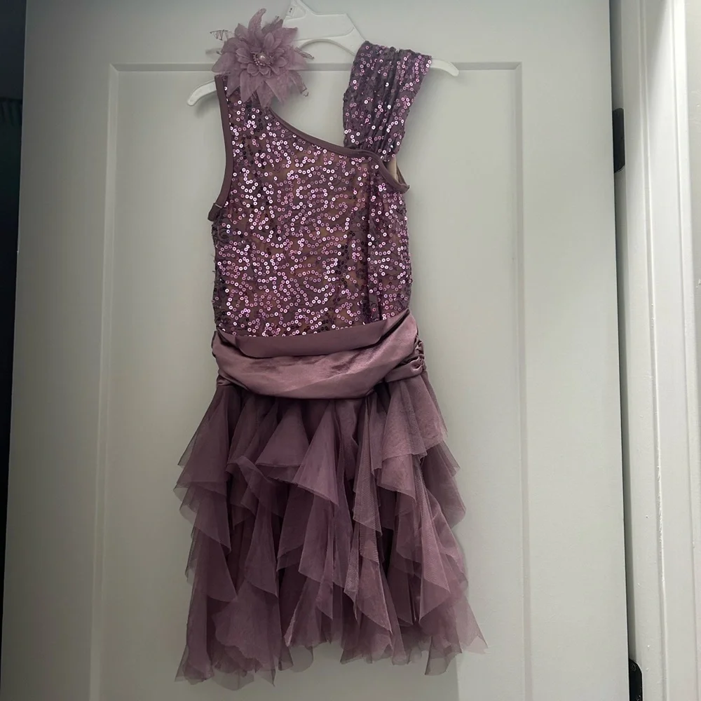 Small adult figure skating dress - Picture 1 of 5